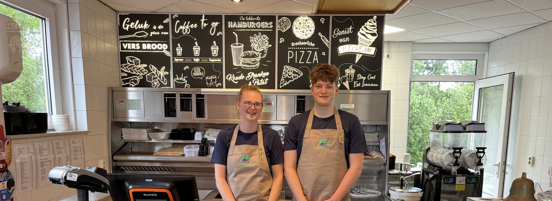 Snackbar nieuwe kleding.jpg